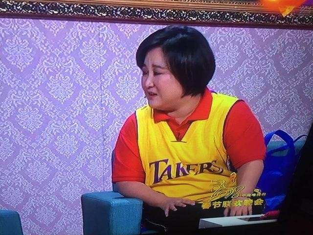 春晚贾玲山寨Takers球衣走红?不,这些球衣一秒