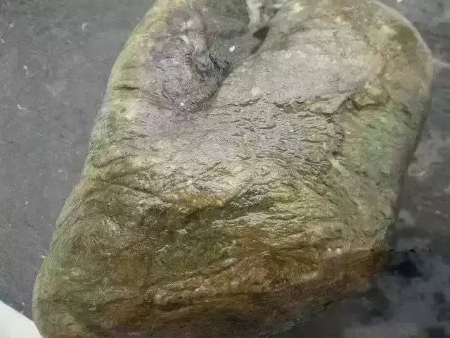 翡翠赌石十六种典型翡翠皮壳特征