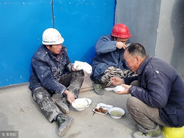 路在脚下,我的农民工兄弟,看你如何能走好,有信心吗?有目标吗