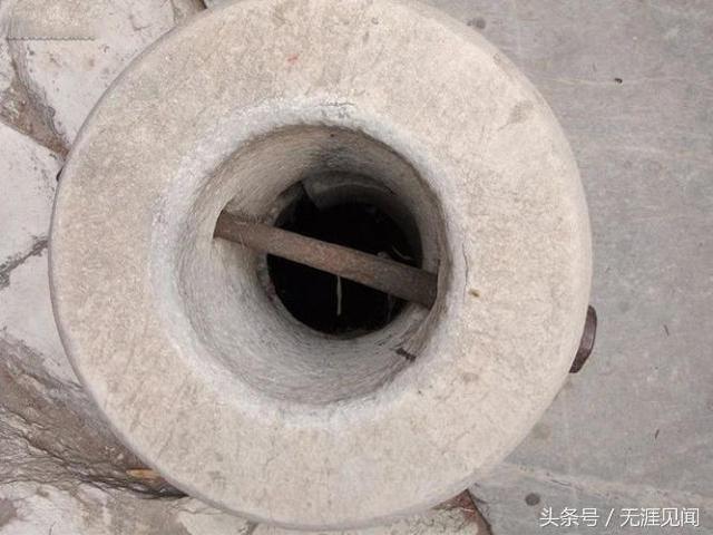 镜头下的珍妃井:这样小的井口,当年是如何塞进珍妃的身体?