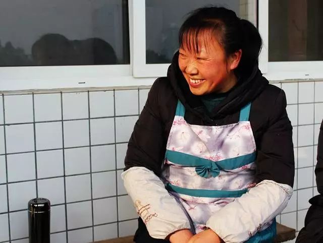 洪雅:这个女人真厉害,主动申请退低保!