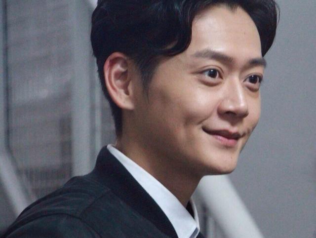 香港tvb十大男配角,演技不错,却名气一直不温不火