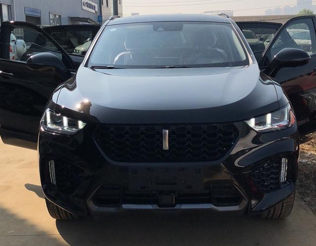 湖北小伙花18.5万落地长城wey vv5,交车时朋友坦言羡慕不已