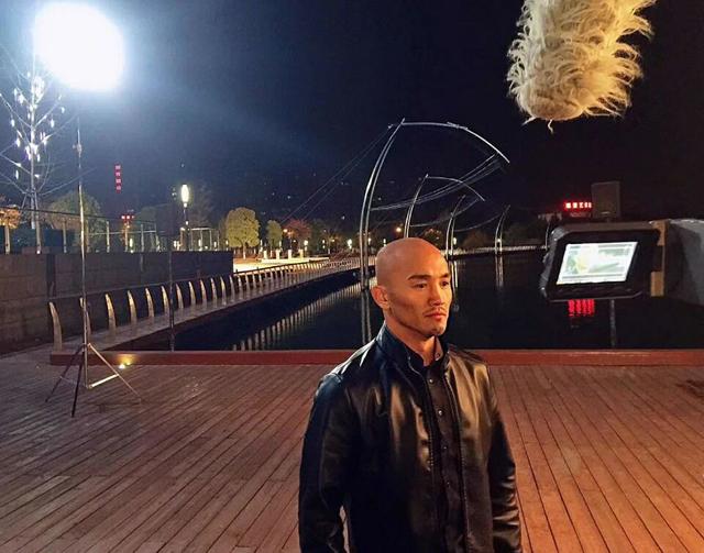 西提猜和李景亮评价一龙战力的说法完全不同,