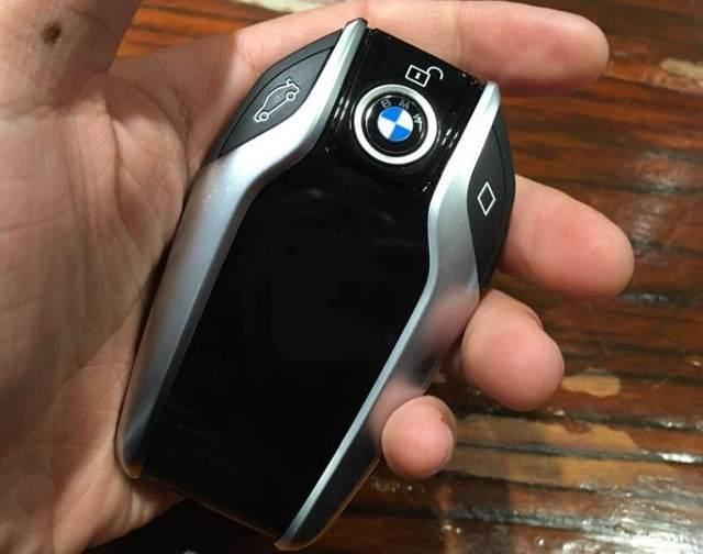 小姨子新提宝马7系 而我只对了钥匙!