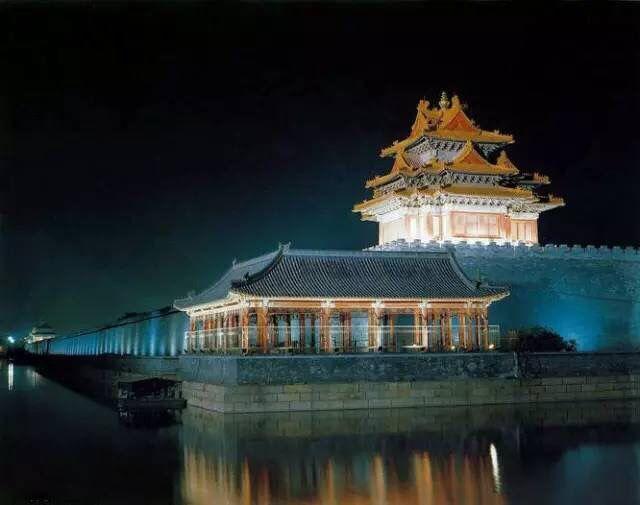 去看看夜晚的故宫角楼和筒子河|筒子河|故宫角楼|京城_新浪新闻