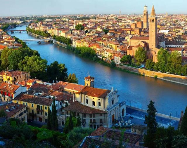 维罗纳这里有爱情千古吟唱的声音