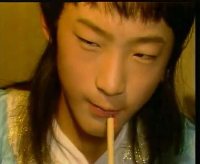 红楼梦里贾环为何忌恨哥哥贾宝玉