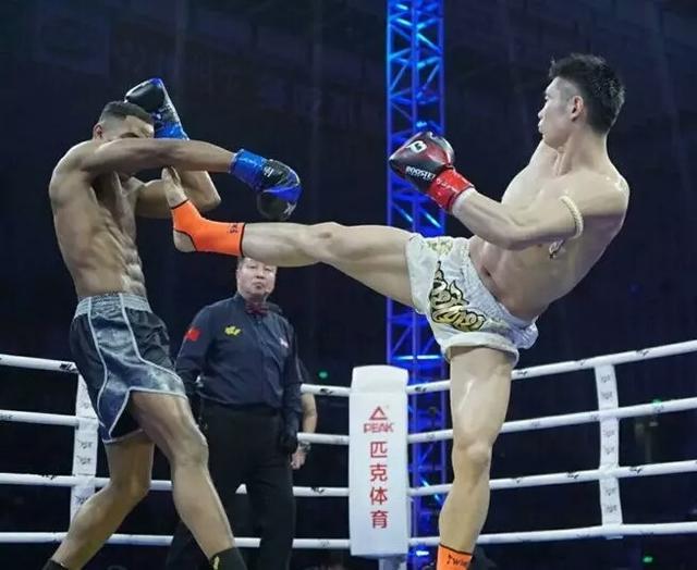 散打队长付高峰完美首秀何时接替方便推翻罗根这座大山