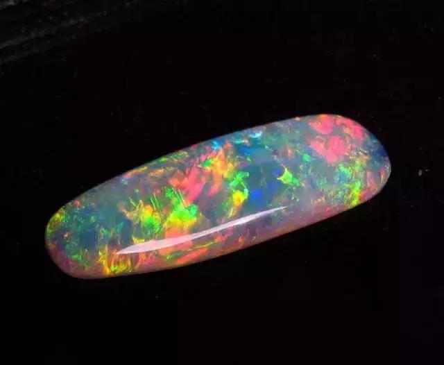 欧泊的鉴别小知识