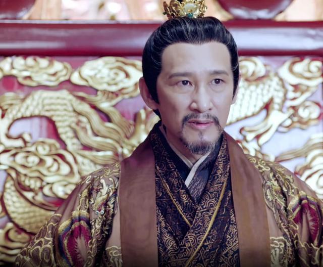 《声临其境》王劲松获胜全场大赞实至名归!但他奇怪的耳麦更抢戏