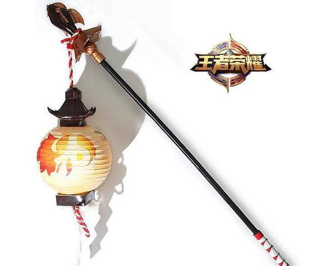 王者荣耀:英雄武器盘点,李白剑穗好low,最后一把没人猜出来?