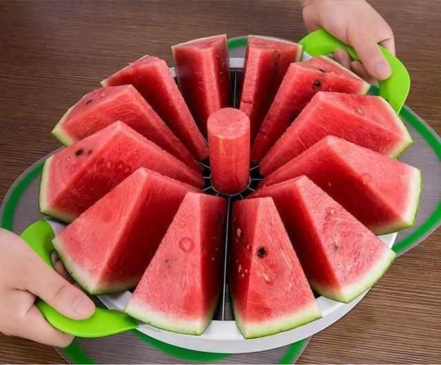 夏季挑西瓜一定挑"母"的,瓜农给你支招,以后挑瓜又甜又好吃|西瓜|好吃