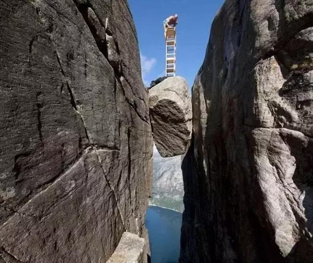 挪威 谢拉格山 kjeragbolten