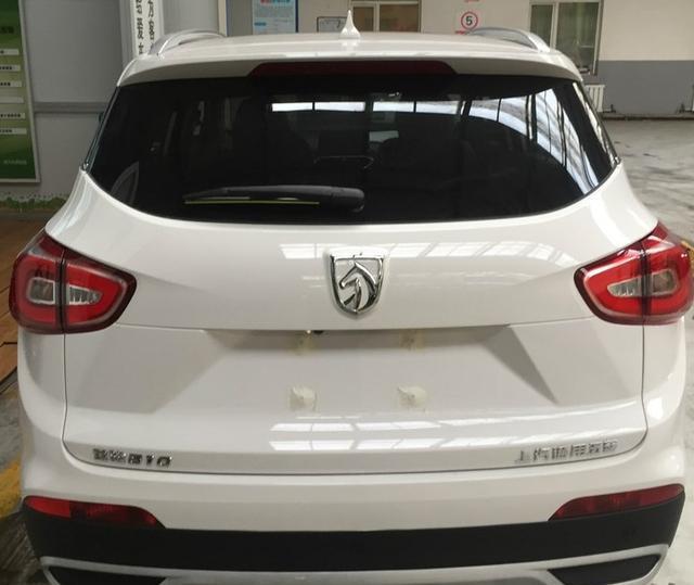 纠结半个月后东北小伙带媳妇喜提宝骏510全过程