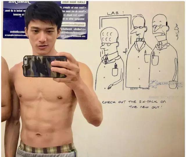 极品直男体育生性感身材惹网友追捧!