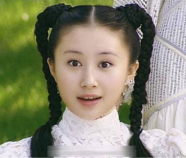 看了舒畅这组照片被萌化,少女时期的她青涩可爱,笑容纯真无邪!