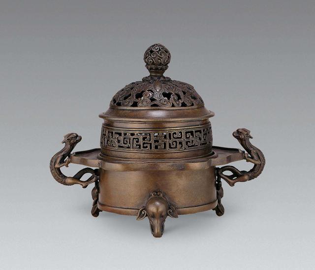 在寒风凛冽的冬天,古代人靠什么取暖,是靠一身正气?