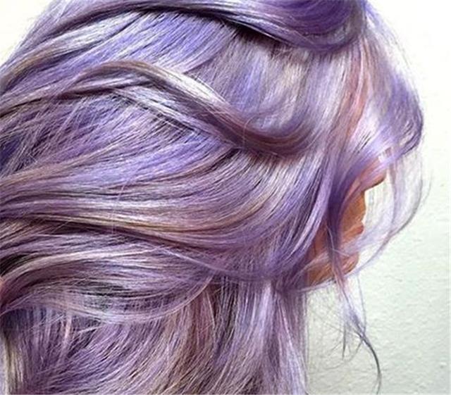 告别奶奶灰这4种发色才是今年的最流行