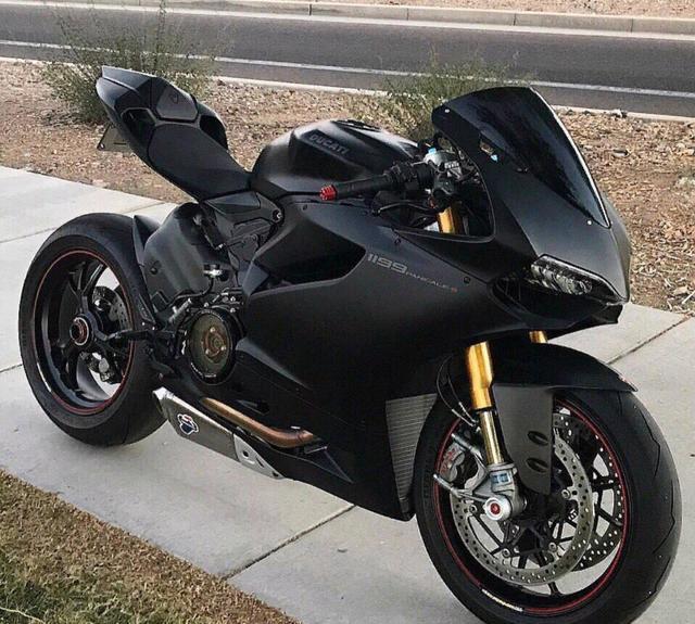 杜卡迪1199雅马哈r1m雅马哈r6阿普利亚rsv4一个可以让你了解全球汽车