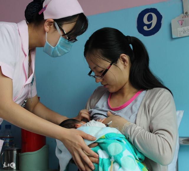 看妇产科医生怎么说