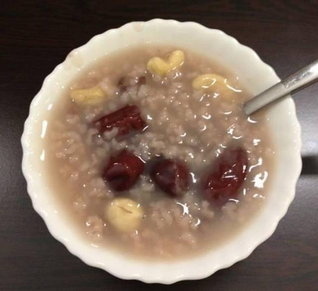 早上吃一碗热乎乎的粥, 营养又养胃, 这几种粥的做法你都会吗?