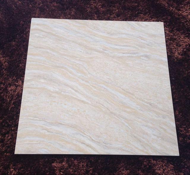 2)无釉砖其实大家常见的抛光砖,通体砖,玻化砖都属于无釉砖,这种瓷砖