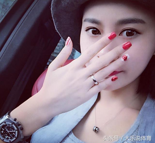 29岁三冠王李根与北京富豪之女现状!千万年薪叛走