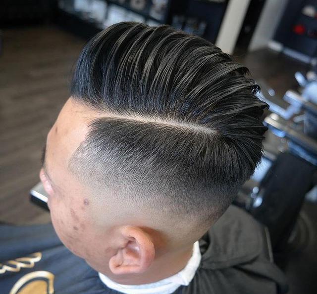 今年最流行干净利落清爽怡人的剃半边男神发型30款