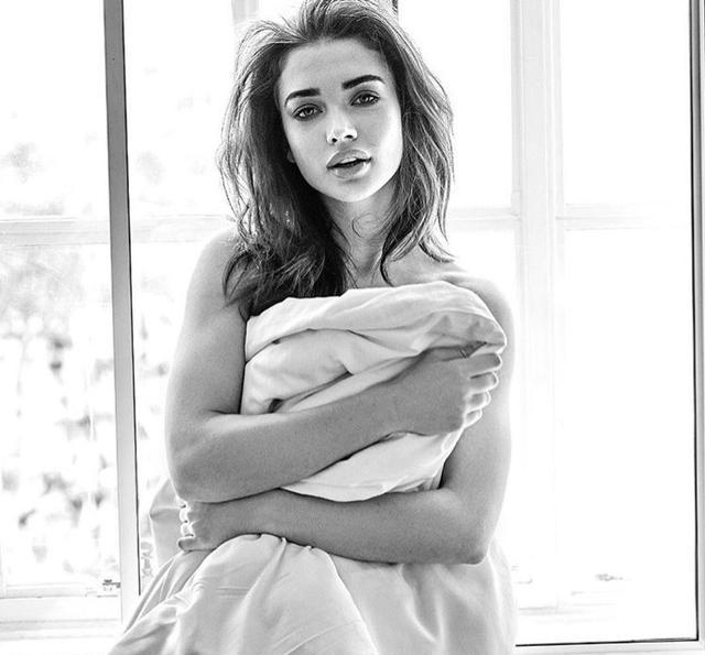 风情万种女星amyjackson