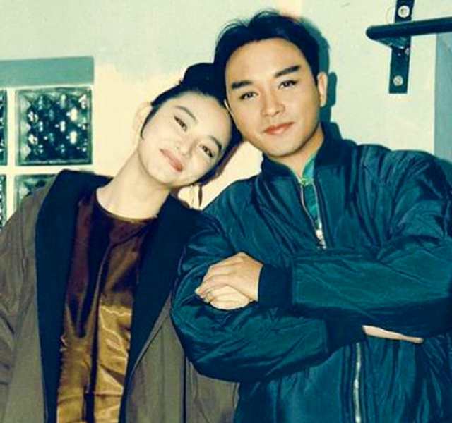 东成西就老照片张国荣抱着林青霞