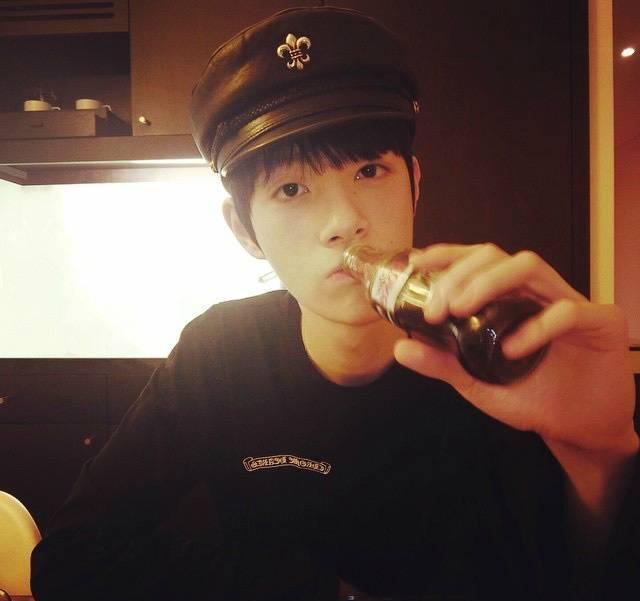 由浅入深,深扒电竞天仙ako的交际圈