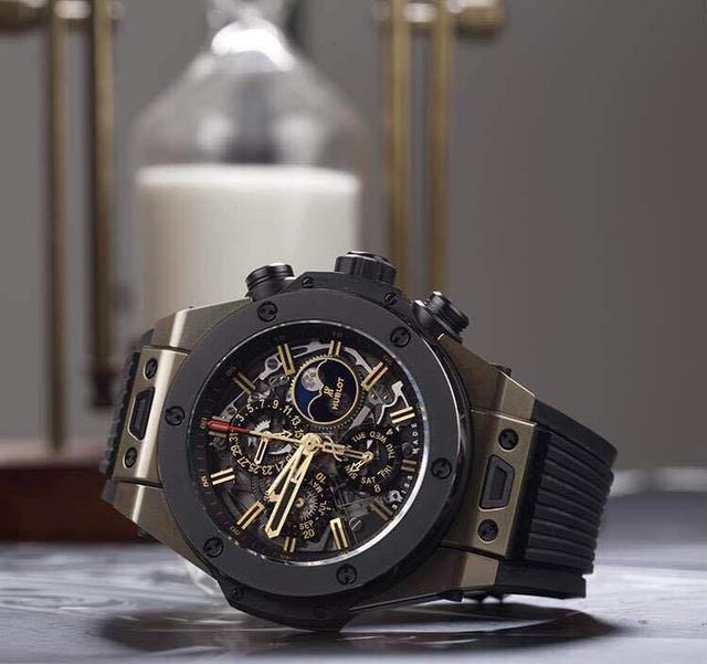 永不刮花的金属 宇舶表魔法金 黑陶瓷表圈 高科技材质