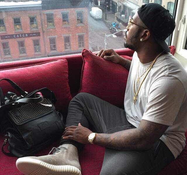 看明星潮人怎么搭配阿迪达斯椰子 Boost 350、