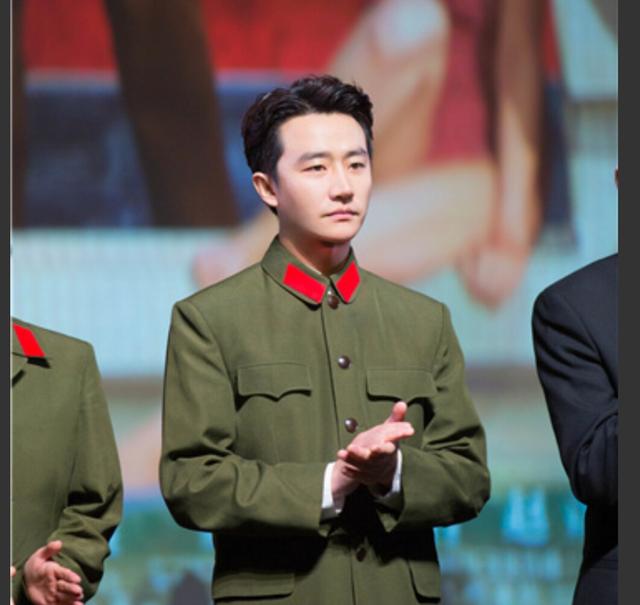 芳华刘峰的示爱吓得林丁丁喊救命因刘峰是圣人