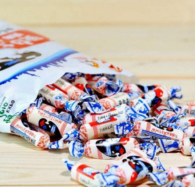 农村小卖部常见的零食,最后一种是流量名字也很爱吃的