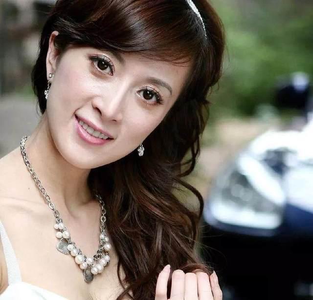 金巧巧儿子近照曝光,金巧巧嫁入豪门后过的竟是这种生活!