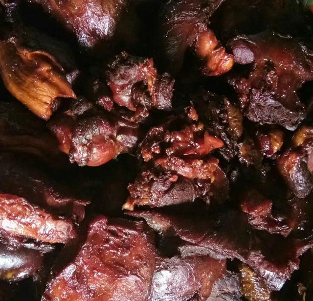 马烧腊谁知道,安顺马肉做的马烧腊,听说好吃得不要不要滴!