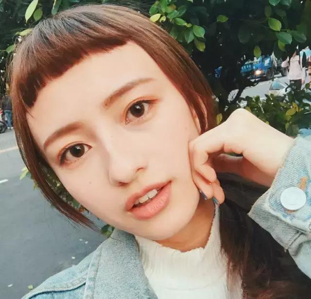 萌妹子的专属短刘海