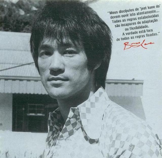 分享一组李小龙年轻写真,有身材有颜值的完美型男