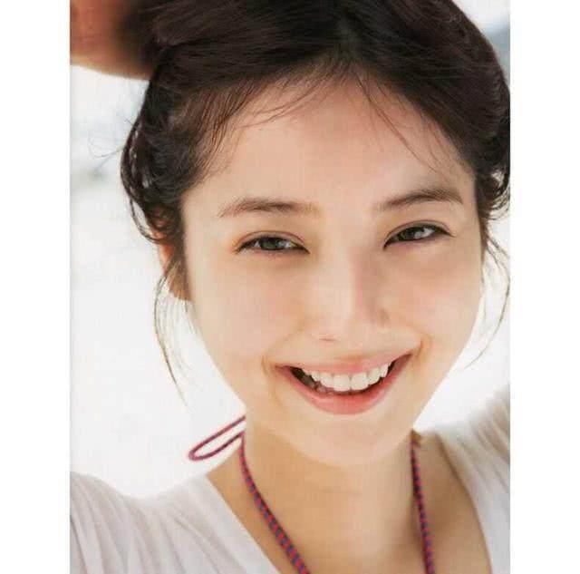 如果你有这4个特点,露出额头会非常好看!