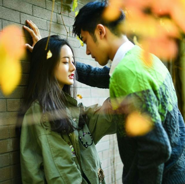 别尴尬了情侣出门的旅游照就该这么拍