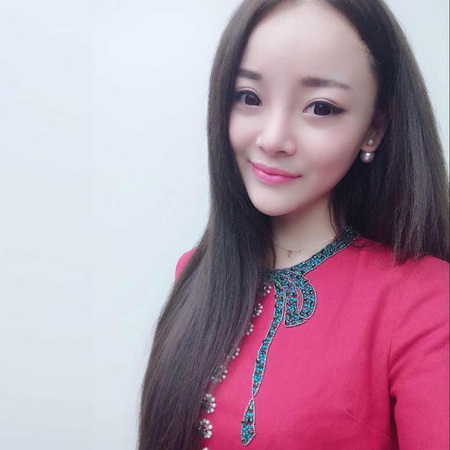 女生发朋友圈时,情商高的男生是这样做的