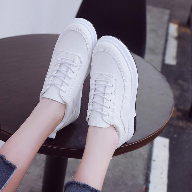 秋冬街拍增高小白鞋美女百搭时尚休闲鞋