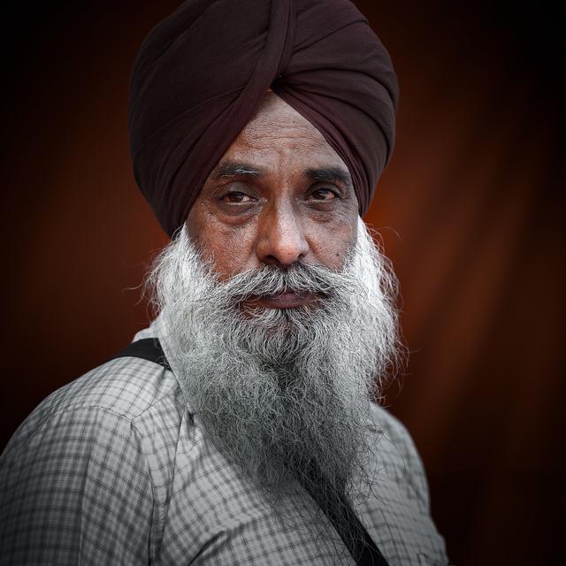 印度人为什么用头巾把脑袋包那么严实?