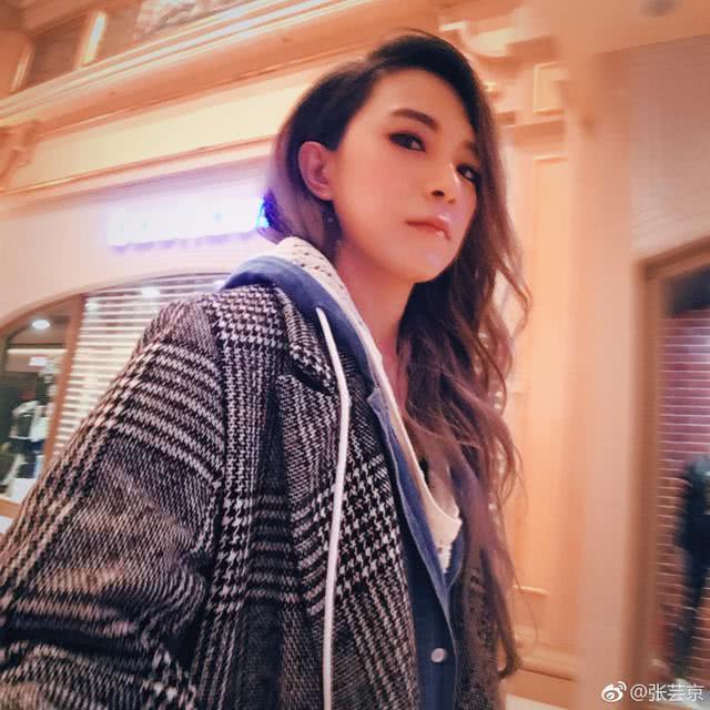 唱偏爱走红的张芸京蓄长发变美女,公司却因此雪藏她,粉丝也跑了