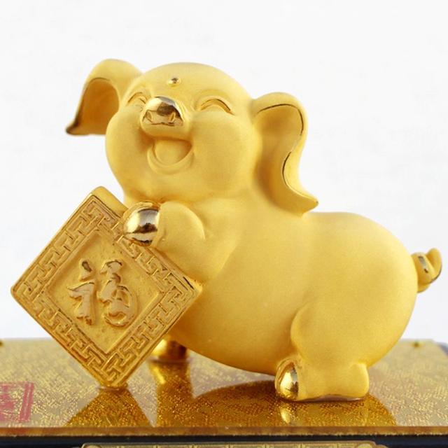 生肖猪大年初八鸿运挡不住遇财神一发再发接福接财气