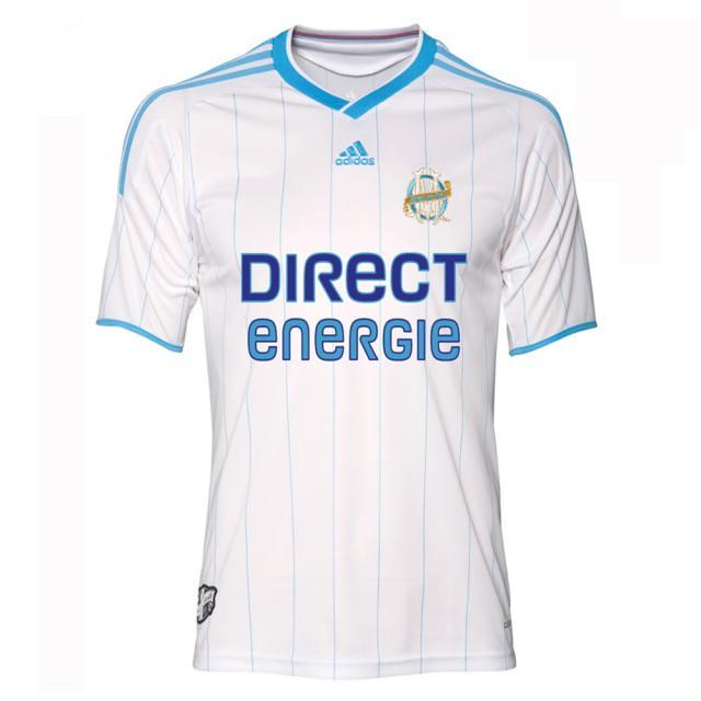 法甲历史上唯一一次欧冠冠军, 今日带你重温这支球队的经典战袍