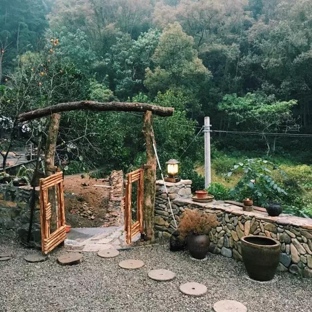 乡村旅游民宿大赏:野百合也有春天