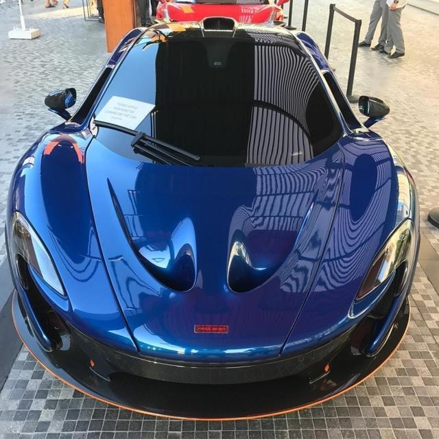 8t双涡增压蓝色外观国内没有实车